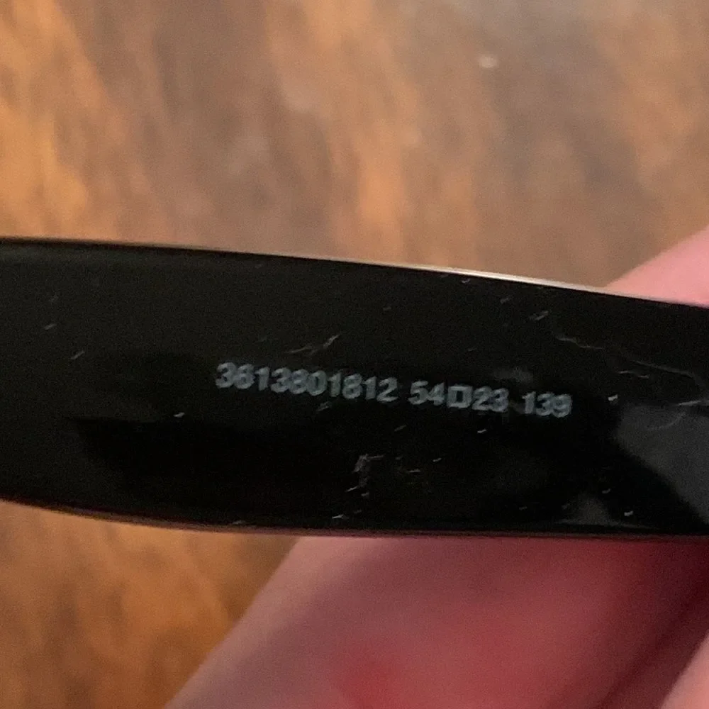 NWT Liz Claiborne sunglasses black no flaws
